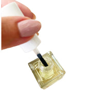Load image into Gallery viewer, adrianne k avocado cuticle oil. softens and hydrates cuticles. nontoxic, vegan & cruelty free